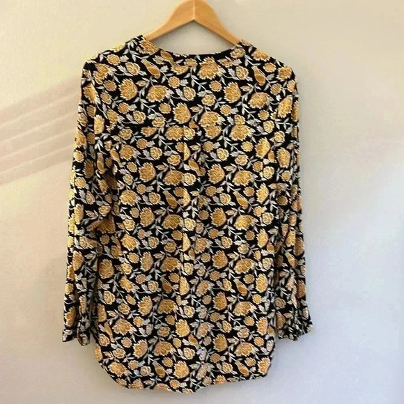 Old Navy Black Gold Long Sleeve V-Neck Bird Peasant Style Blouse Size Medium - Picture 4 of 7